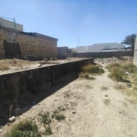 قطعه للبيع المساحه 300مترمبني قسم  من بتلو كامل مزفت  150متر ولباقي من...