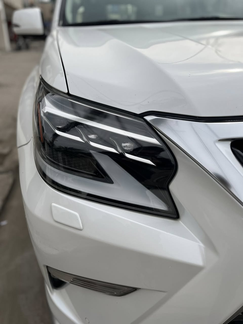 🚨سلام عليكم 🚨
لكزز برادو GX4600موديل 2020سيارة 🔥
سيارة استخدام شخصي ماشيه79 جداً نضيفه بمعنى الكلمه فول موصفات 
رادار امامي خلفي جانبي
تحديد مسار 
تحديد سرعه 
كامرات 360درجه
🔥رقم مميز جداًبغداد  مشروع وطني تحويل مباشر 
السيارة 8سلندر 
للاستفسار الاتصال على الرقم ***********
