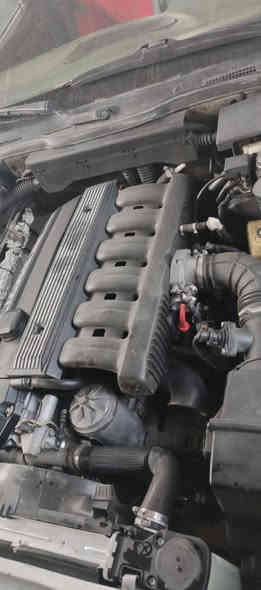 السلام عليكم
للبيع او مراوس BMW 
موديل 1990 محدث 95 كامل محرك 528 سيارة فول توماتيك سلايت داخل صاج تايرات طخم كله جديد سيارة بيها طخه خفيفه كلش خشم الجاملغ والدعامية الكدام فقط والباقي مكفول  هزة سنوية كلو جديد رقم جديد بسمي شرط التحويل
مناقصها برغي
السعر 68وبيها مجال
‏‪0776 977 7353‬‏
‏‪0750 309 2366‬‏
المكان سد الموصل
