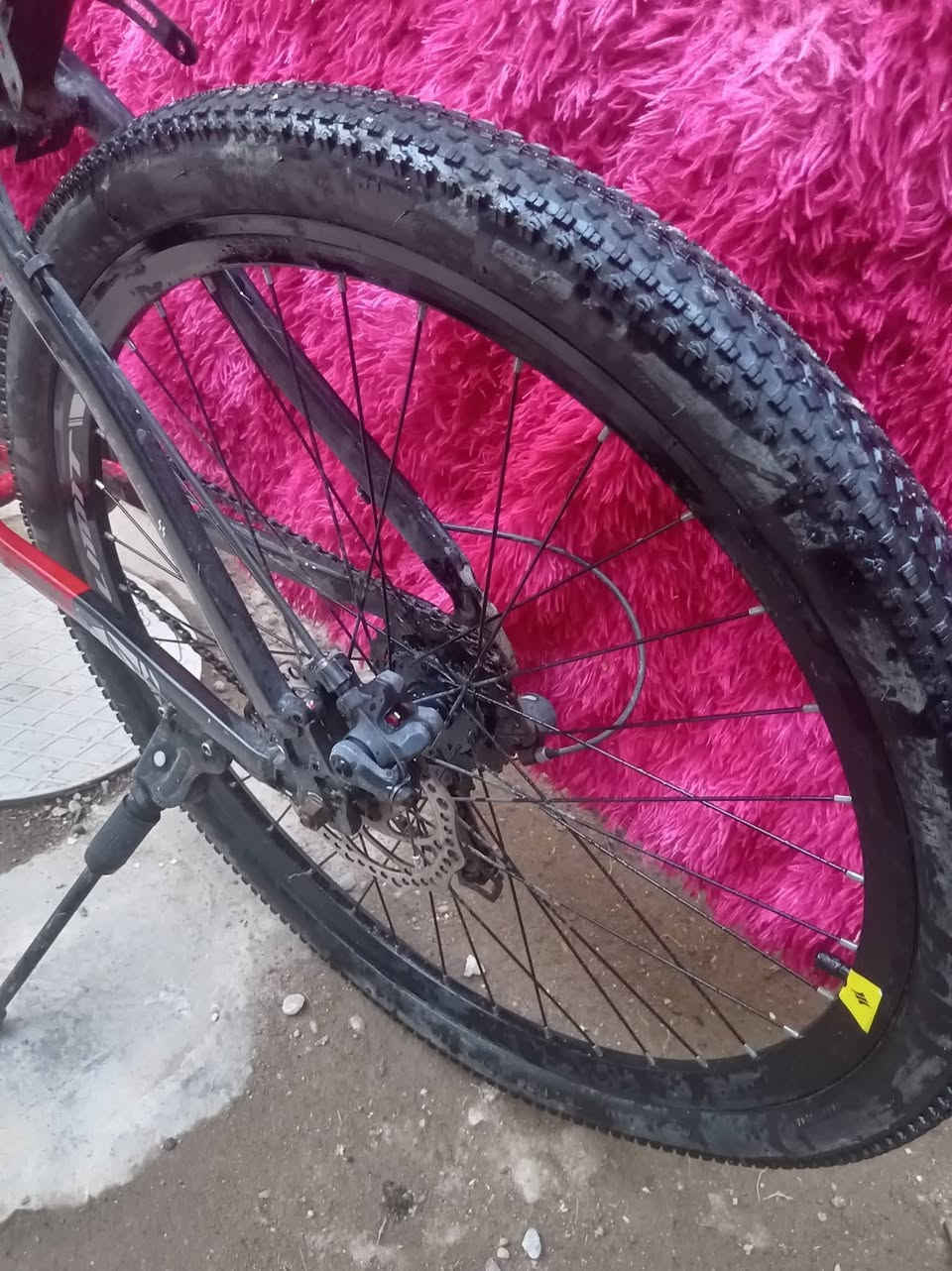 سلام عليكم جبلي للبيع نضيف المكان بغداد الحريه *********** واتس
