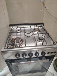 طباخ • شغال • للبيع