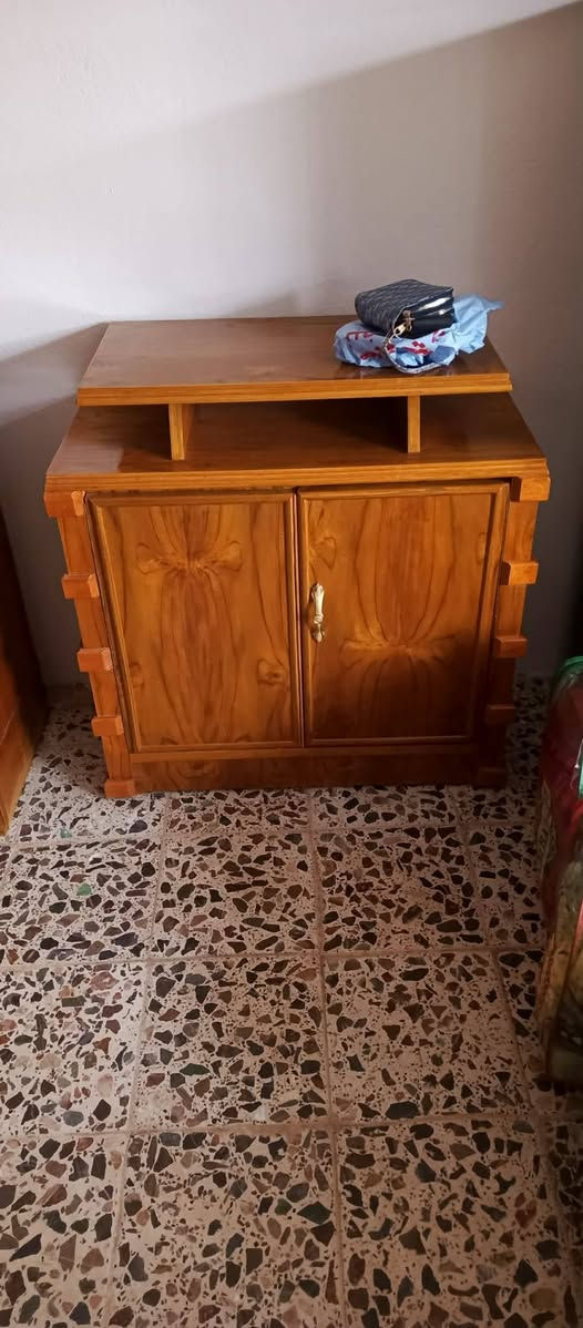 غرفة اخشاب عراقي جديدة للبيع.  اي ***********ستفسار على وتس اب
