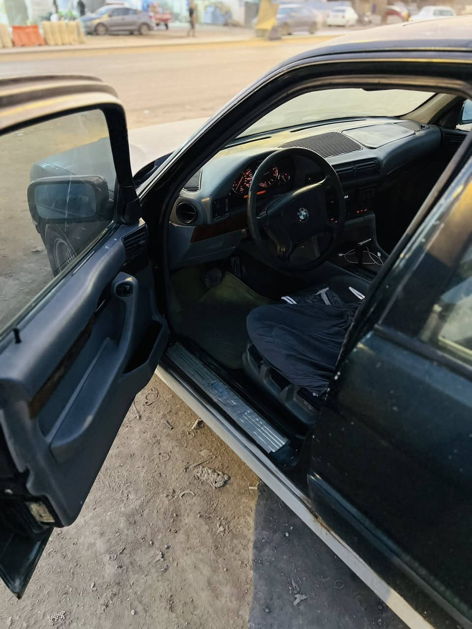 السلام عليكم
للبيع ٥٢٠مسكر اصل موديل ٩٣ لون زيتوني رقم كربلاء تحويل او وكالة سيارة مجهزها للصبغ بچم عريض اوتماتيك كير ومكينه بالكارتون شرط اكسل رون نايم يخبل سيارة حلوة  وكاعدة 
السعر٤٤ والشراي يتدلل اي استفسار 
***********
