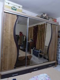 غرفه نوم للبيع السعر ٥٠٠ الاتصال علا هذا الرقم 07725566603