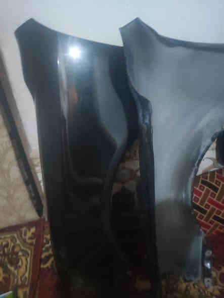 السلام عليكم بوب ملكه كاملات هنه والبطاني وات والدكم والاقفال والجام اخضر غير محدد با كامل من كلشي *********** وجاملغات امامي سعر القطعه 75 اذا كلهن تاخذخن
