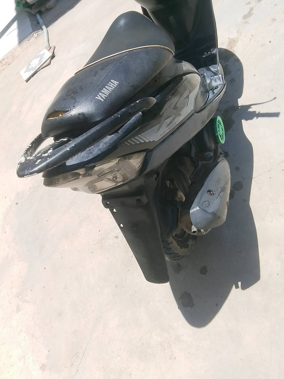 سلام عليكم 
دراجه ماگس عدله المگينه مامفتوحه گامله من گلشي گهربائيات نضافه سرعه..فقط نقص گفر وجه امامي+ باتري فقط ذولي نقص 
الشراي بي خير ويدلل خاص 
***********
