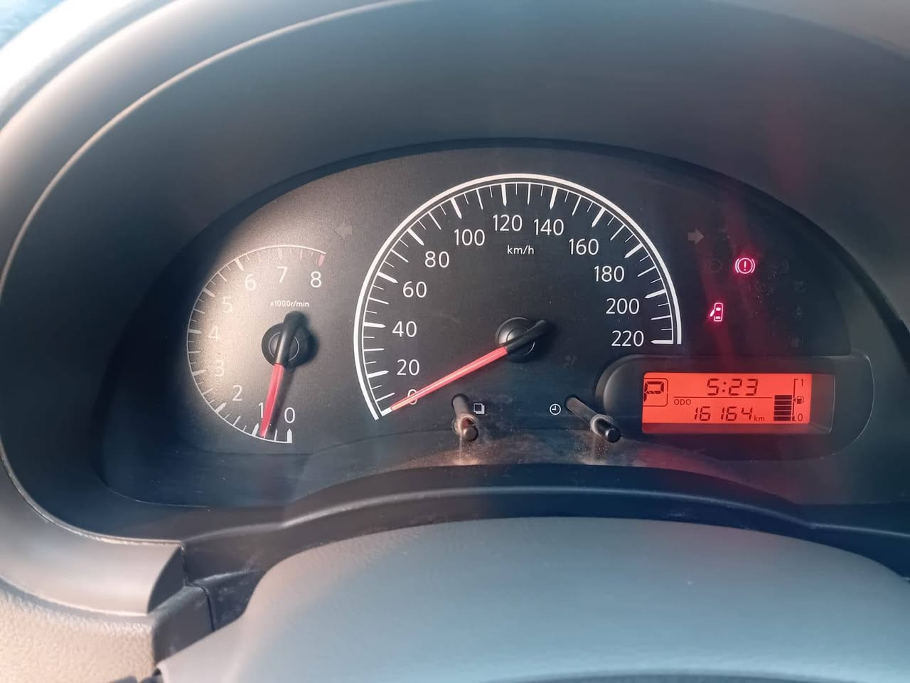 السلام عليكم 
نيسان سني 2024 ماشيه 16الف  ✅

السياره كفاله عامه ✅

رقم صاحب السياره ***********
السعر 125 وبيه مجال 
مكلف بالنشر
