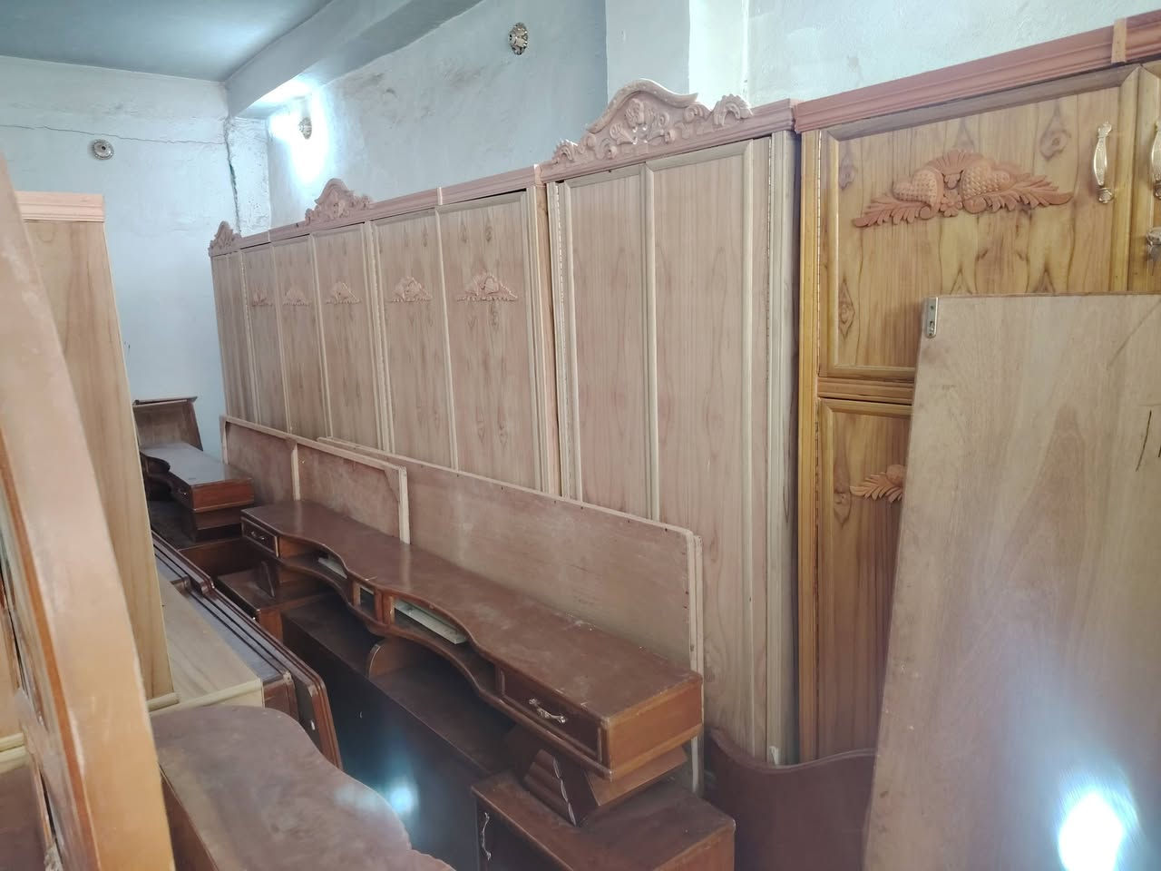 *********** يوجد لدينا جميع اخشاب مستخدم وجديد
