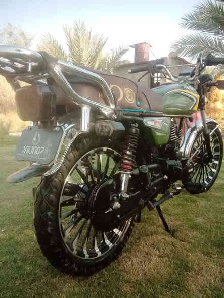 السلام عليكم دراجه للبيع موديل 25 محرك مامفتوح برقي مامفتوح بي كهربائيات شغالة اوراق موجودةمكاني بغداد الغزالية سعر 850 بية مجال ***********
