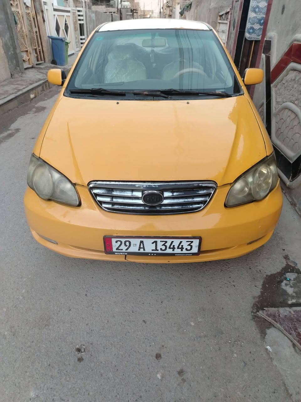 سلام عليكم بي وايدي اف ثري  نضيفه كير مكينه انضاف حداديه نضيفه مصفره هيه ومروه  تحويل ثاني يوم رقم واسط مشروع وطني مصبوغه عام بس صبغتهه موشي عارضه 38 وبيهه مجال *********** مكان بغداد جسر ديالى
