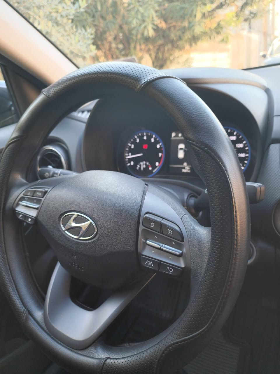 #كونا2023_SEL

استيراد شخصي من امريكا
ماشية 10000 ميل
رقم اربيل سنوية وهزة جديدة بأسمي
بدون صبغ. بدون تعديل. بدون تبديل. بدون تقليم.
ليبل واحد
الضرر سطحي تبديل دعامية امامية فقط.
محرك 2000 دوش
بصمة
تشغيل عن بعد
دفع رباعي
3 وضعيات قيادة
نقاط عمياء
رادارات امامية وخلفية
توقف تلقائي امامي وخلفي
تحديد مسار
مثبت سرعة
كير 8 نمرات
مقعد السائق كهربائي

مكان التواجد / اربيل - موصل
للتواصل ***********
