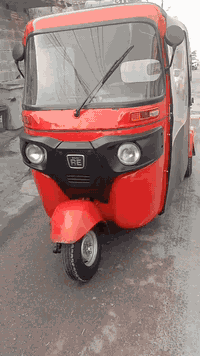 السلام عليكم تكتك باجاج موديل 18 تعمير عام كهربائيات شغاله مكينه بيه نضوح أوراق نقص مكاتبه ومنفيس المصطفى السعر 3500 وبيه مجال ادمن وافق رقم الهاتف ***********
