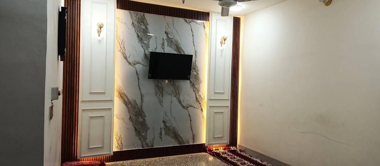 السلام عليكم 

بيت طابقين طابو زراعي سند 25 للبيع تحويل كافة 

 الأسهم المساحه 200متر

يحتوي علىى5غرف نوم واستقبال وصالتان ومطبخ

 وصحيات داخليه وخارجيه وگراج سياره العنوان طويريج 

شارع الهنداوي للأستفسار أكثر 
***********
***********  تابع الصفحه ليصلك كل ما هوه جديد
