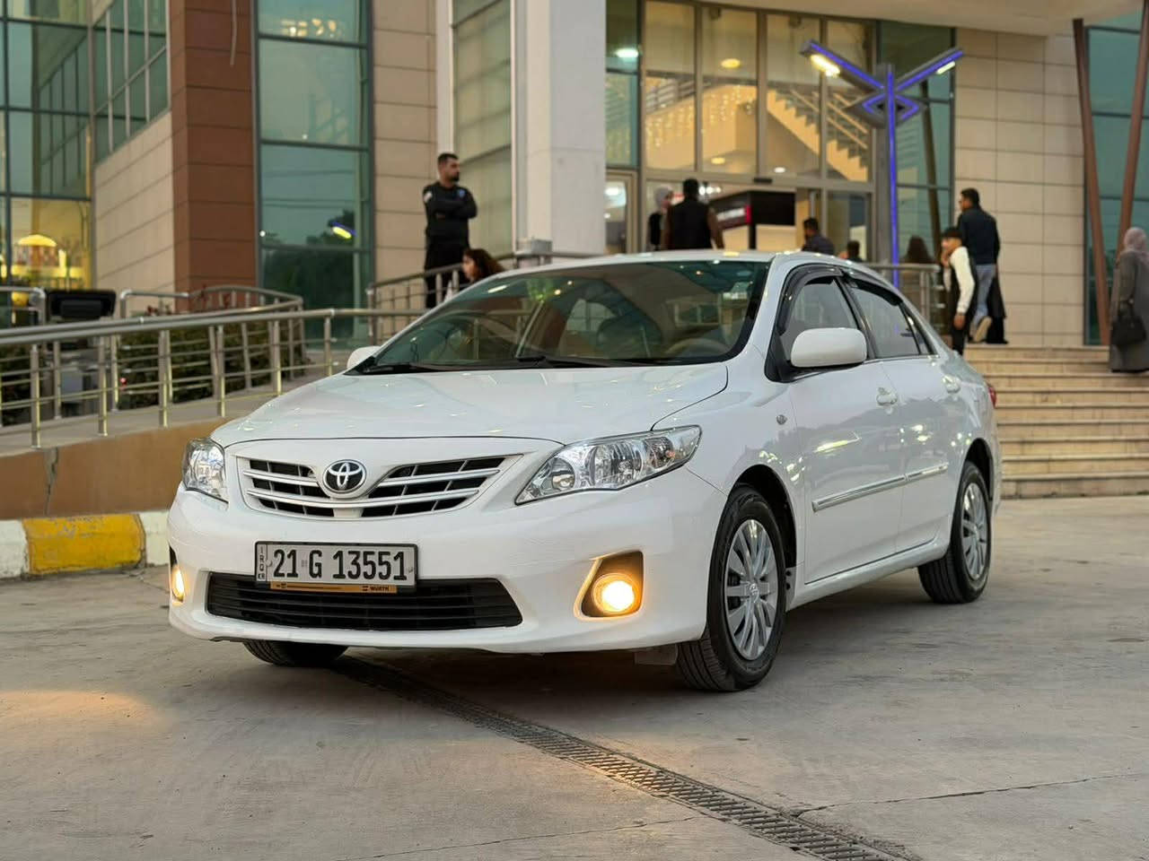 سلام عليكم 
كورلا خليجي موديل 2012 محرك 18 سنويه ورقم جديده بسمي تحويل او وكاله حاضر سيارة جاهزه بدون مصروف بيها جامرلغ خلفي صبغ مكاني قضاء كلار الشراي يتصل ويدلل 
***********
***********
