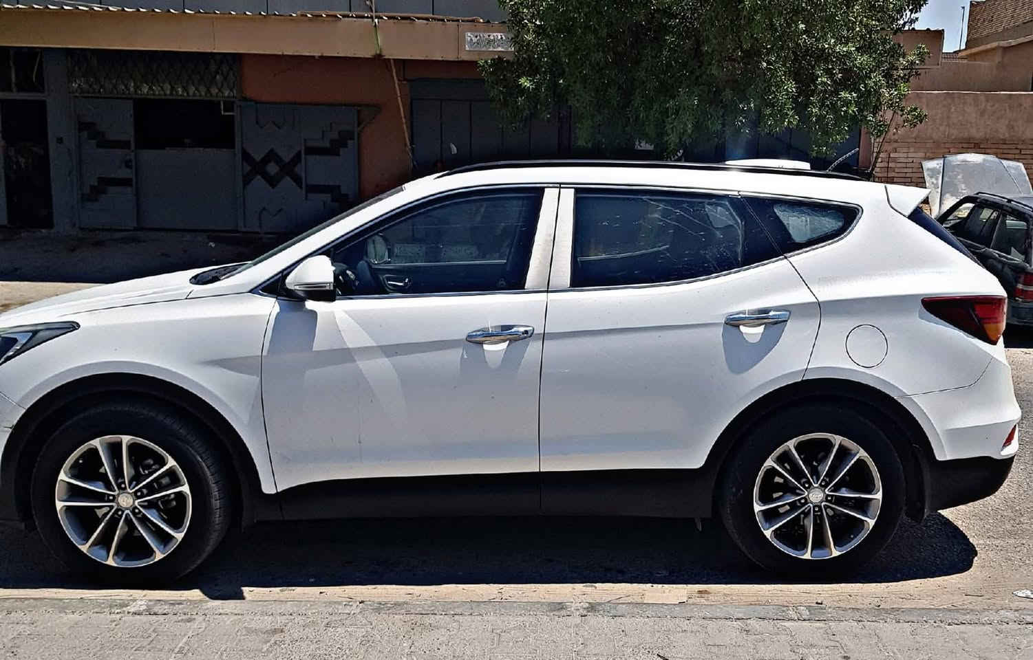 اللهم صلي على محمد وال محمد 🌹

                           للبيع //
       سنتافي 2016 اربيل شكل ال2017
 مكفول من الضربه والصبغ سياره جديده   مواصفات: كشن كهربائي ،حساسات، كامره ،محرك 2400، تخم تاير جديد
السعر :170قابل للتفاوض 

 للأستفسار 📞الاتصال على الارقام :
للأتصال📞:***********
للواتساب:***********
