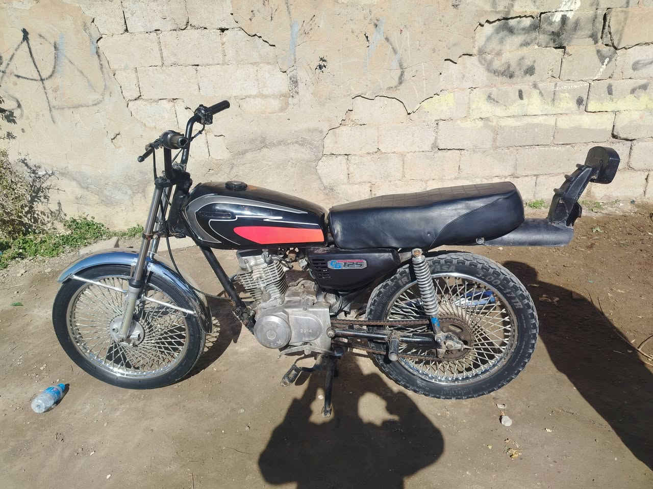 سلام عليكم شباب عندي هاذه الماطور للبيع ح200 بي مجال شراي اتصل عله هاذه الرقم ***********
