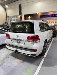 للبيع   تيوتا لاندكروز 2019   ساز باب اول  فول 1/1  V6 4000cc  بيه تبد...