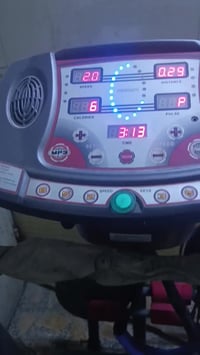 الجهاز الايطالي الابيض سعرة ١٥٠ قفل والمشي والاسود سعرة ١٥٠ قفل والمول...