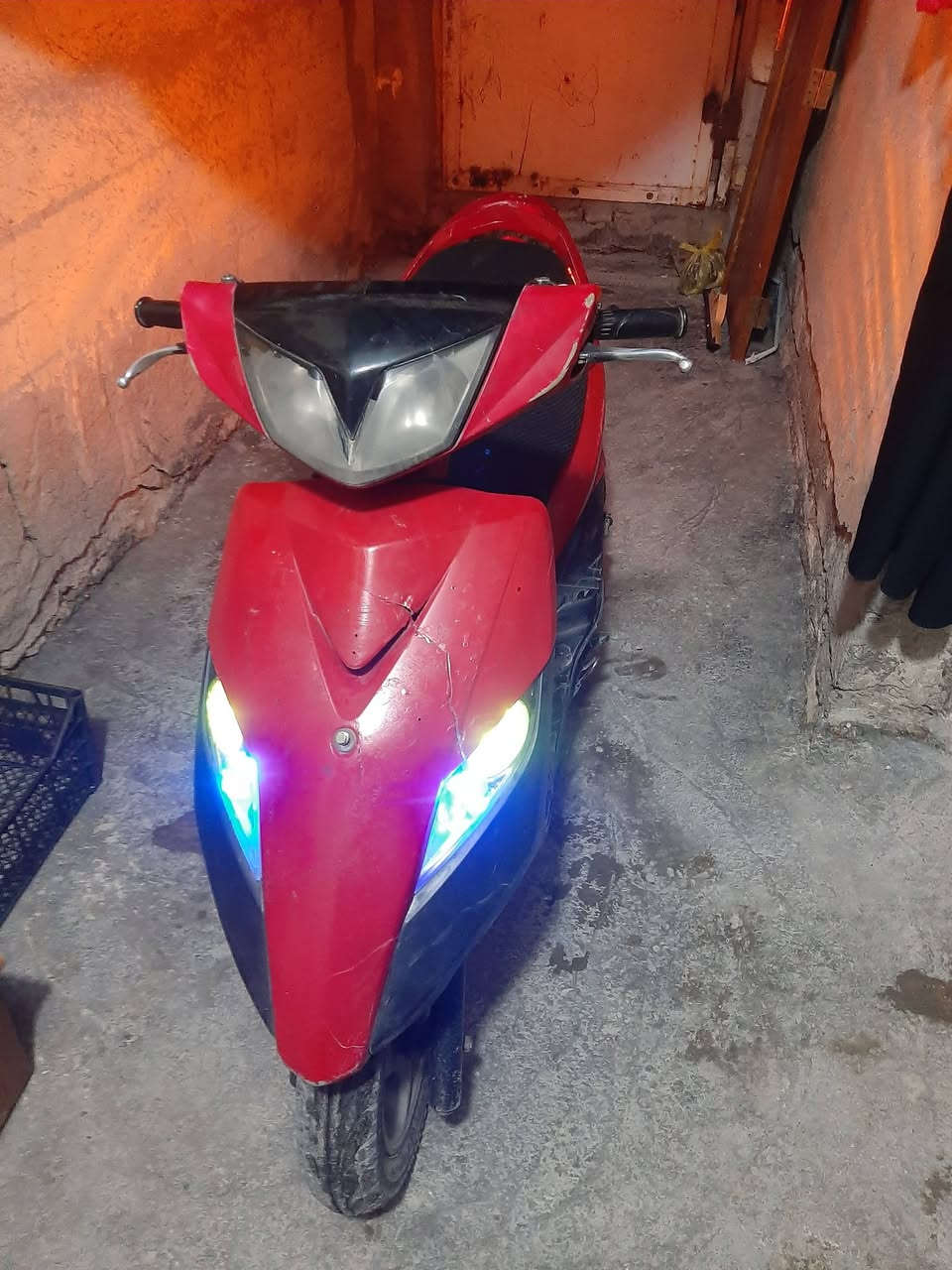 السلام عليكم دراجه ثعلب١٤٠ لون احمر دراجه كله بلاديه ختم واحد ويه المكينه بيه دمام بصندوك مابيه نقص برغي دراجه امانه الله ورسوله جان بيه بكن وجبتله طابوكه مال رمبه بوشه ٥٨ (((ابيع كوم حديد))) كاطعه زنجيل مكاني بغداد حي اور
رقمي||*********** موجود واتساب
سعره ٢٥٠وبيه مجال
واذا مراوس شعدك نزل
