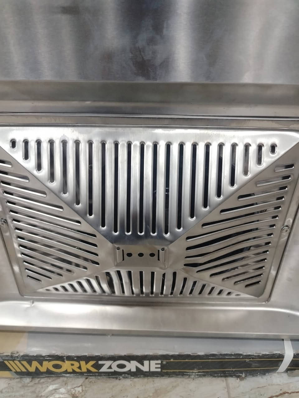 ساحبة ( شافطة) مطبخ جديد
قياس 90 × 60
هيكل فولاذ مقاوم
ازرار تحكم ولوحة الكترونية 
حساس كامل ملحقات
80 الف


**إذا كنت صاحب هذا الإعلان وتريد حذفه لأي سبب، رجاءا أرسل رسالة إلى الدعم الفني**