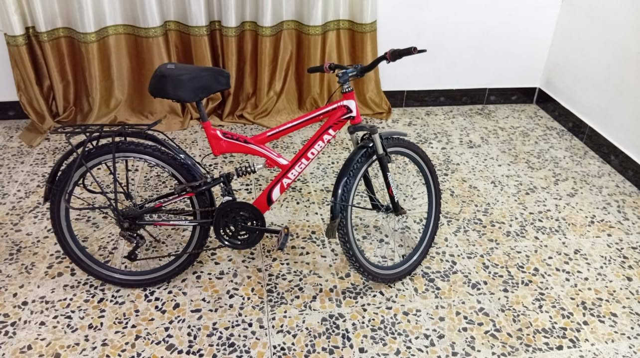 السعر ٥٠ بي مجال مكان حله عوفي ***********
