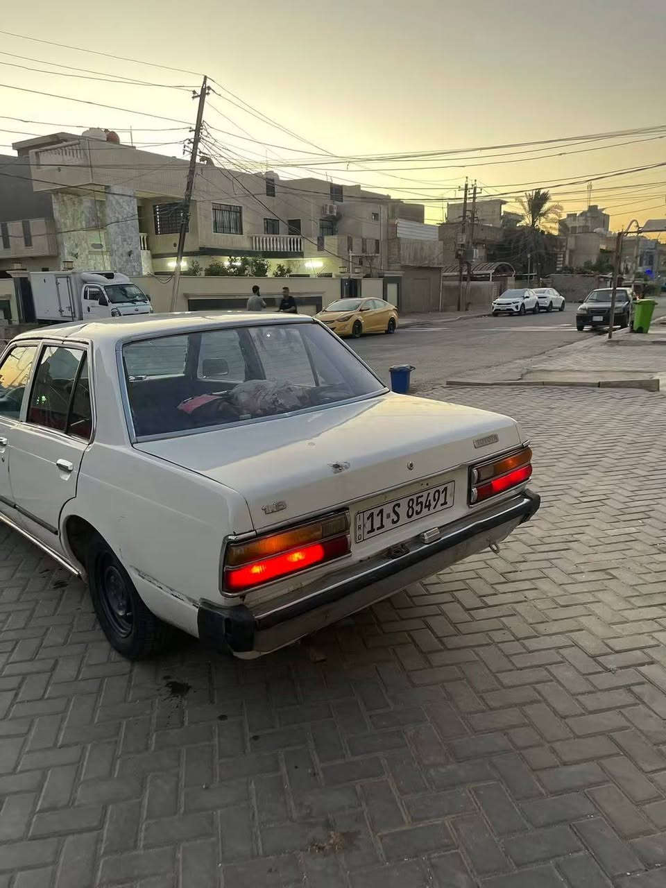 سلام عليكم كرونا موديل ١٩٨٠
رقم بغداد بسمي هزه ٢٠٢٦ 
محرك  1800 
تبريد شغال 
تخم تاير جديد 
باتري جديد 
منظومه كلج جديد 
سياره جاهزه والحمدلله 
سعر  ٣٣ وبيها مجال بسيط 
 مكاني بغداد  للإستفسار اكثر   *********** بغداد, العراق
