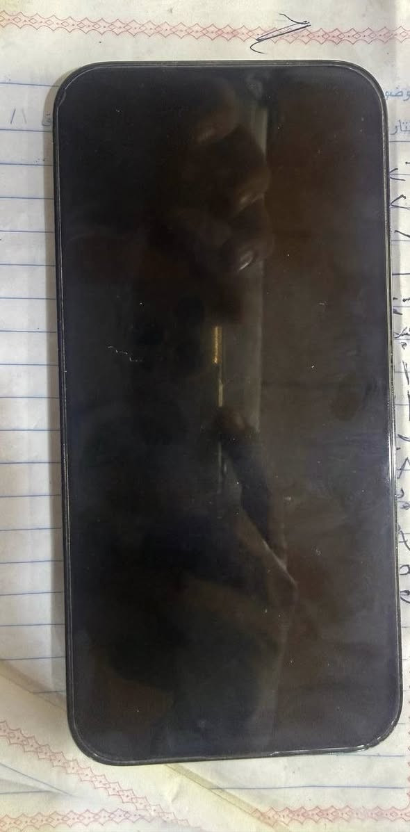 سلام عليكم
ايفون 14 بروه ماكس 
بطاريته ٩٥ 
شرق الاوسط 
٢٥٦
نظافه ١٠٠/١٠٠
البصره الهارثه حي العامل 
***********
