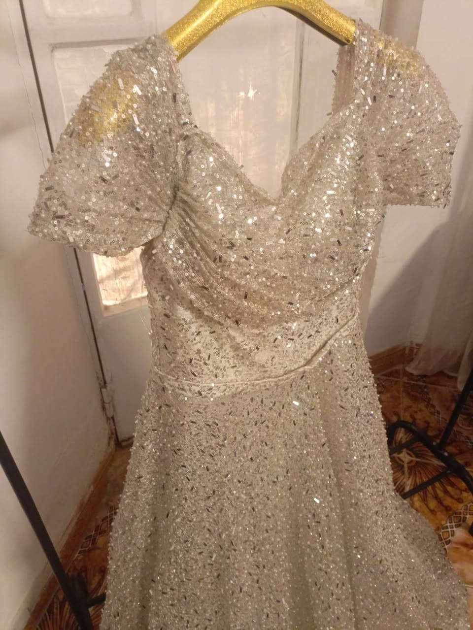 فساتين ملبوسه مره وحده فقط ساعتين فضي ثقيل جدا شيك يدوي ١٥٠ الف وبي مجال ثاني ستن يجنن ستن مالته اريده ٨٠ الف وبي مجال قليل عنوان بغداد توصيل متوفر


**إذا كنت صاحب هذا الإعلان وتريد حذفه لأي سبب، رجاءا أرسل رسالة إلى الدعم الفني**