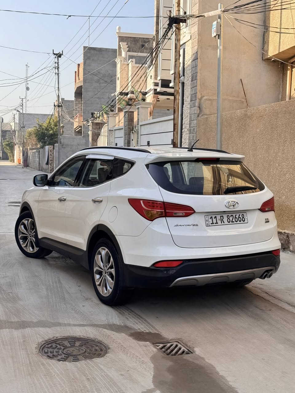السلام عليكم سنتافي سبورت خليجي موديل 2014 
رقم بغداد دولي باسمي تحويل مباشر هزة جديدة
6سلندر(3300)
7 راكب
دفع رباعي
مري شفط
اشاير بالمري
كشن جلد
كشن كهرباء
كامرة خلفية
حساسات
شاشة كبيرة
سويچ
لايت زينون
بك لايت LED 
ويل كروم
السيارة بالواقع احلى من الصور دينار متصرف عليها
كير ومكينة مكفول على وضع الشركة
ماشية 170 الف كيلومتر
بيها صبغ جاملغ امامي وشبر بالجنطة فقط
سونار مرفق مع الصور
السعر 159 مكاني بعقوبة للاستفسار ‭٠٧٧٢ ٩٠٤ ٨٢٧٩‬

