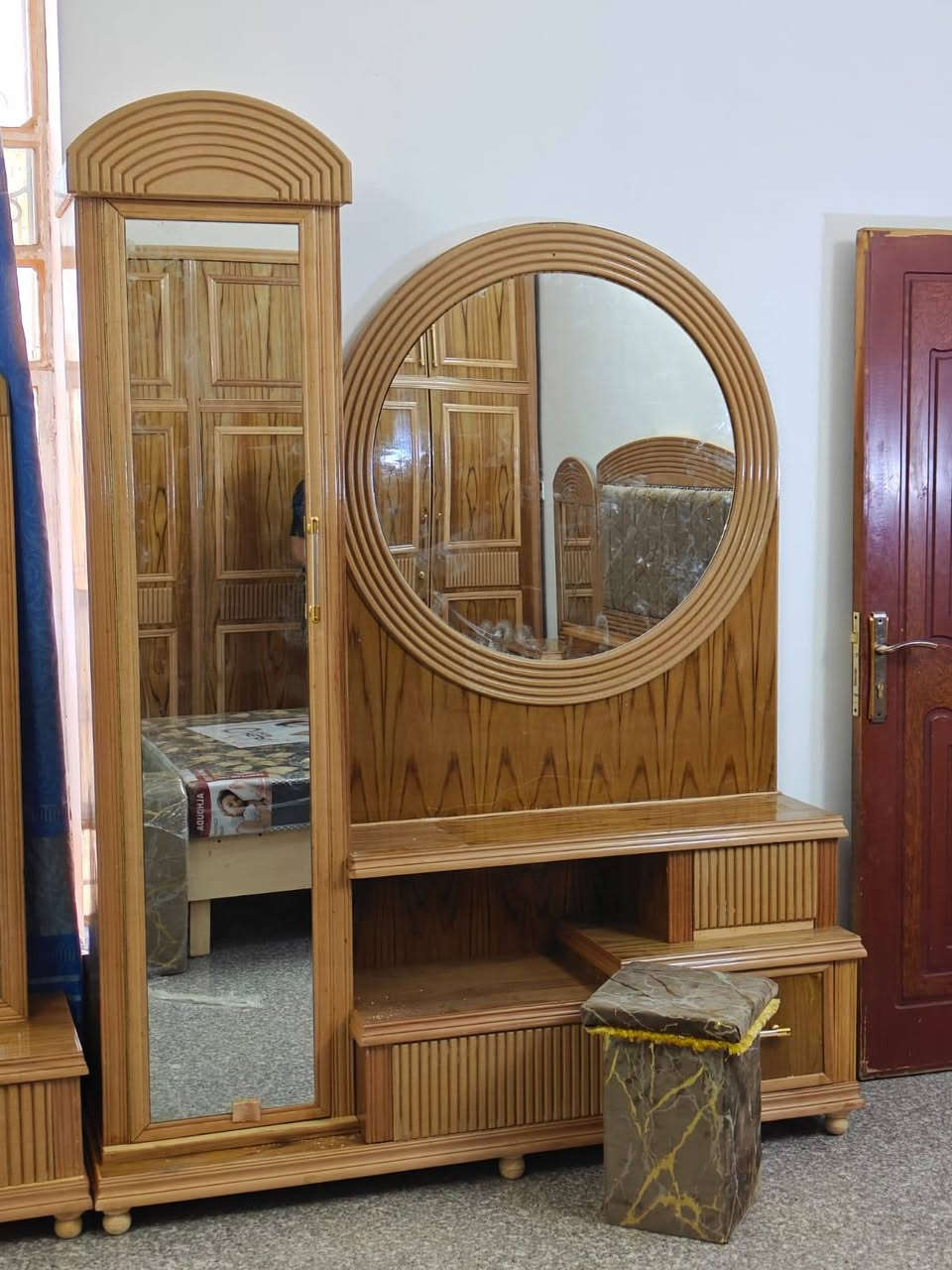 للبيع
بالتقسيط 
التواصل والاستفسار 
***********
