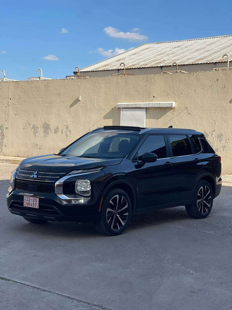2024Mitsubishi Outlander, 
موديل 2024 💙
*ادوات وصنع ياباني اصلي
*محرك 4 سلندر 2500 
ماشية    50 الف ميل
*مقاعد 7 راكب💺
*سياره جملغ صبغ بدون دواخل بونيت بخ ايرباك ستيرن سستم

*سعر  215 $ ورقة 💵 بدون رقم 
العنوان   📍 عقره 
رقم تلفون و واتساب ☎️
***********

المواصفات فول
*بانوراما
*بصمة
*فورويل AWD
*تبريد قطعيتن امامي وخلفي
*بريك بصمة
*مراية اشارة ورادار 
*ويل كروم
*تحكمات استيرن
*حساسات امامي خلفي
*رادار مانع تصادم امامي 
*دخول ذكي بصمة 
*تحكمات ستيرن جهتين 
*كروس سرعة
*كير شفتات خلف الستيرن 
*وضعيات قيادة 6 
*هاند بريك بصمة 
*نظام اوتو هولد 
*نظام مانع الانزلاق 
رقم الشاصي داخل المنشور اكر, نينوى
