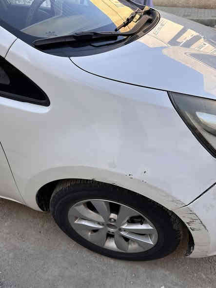 السلام عليكم 
 للبيع  كيا ريو 2016 – وارد خليجي
 المسافة: 72,200 كم
السعر 102 $

تفاصيل السيارة:
• وارد خليجي
• جاملغ مصلّح على بارد
• بانزين محسن + دهن من الوكالة
• حالة ممتازة ميكانيكياً
• اقتصادية ونظيفة جداً
• السنوية منتهية سنة 2022
بيها طخات بسيطة 
 للتواصل:
***********
