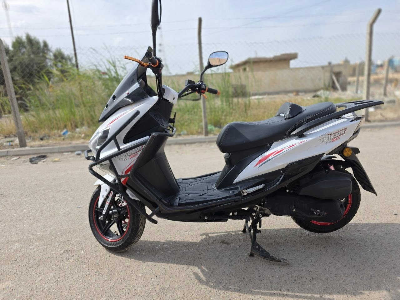 دراجة سگنس للبيع
دراجة سگنس جديدة باكيت باكيت مطلعها بيدي من المعرض بمليون و ربع 

للبيع بسبب شراء سيارة 

جديدة كلش و مكفولة كفالة عامة و ماشية ٤٠٠٠ فقط 

يعني مال دكتور 

سرعتها ١٢٠ فول ثبات و رزانه 

لايت LED 

بگ لايت LED 

دبلات بلادي اصلي 

درع حماية كامل 

شاشة ديجيتال رقمي 

شاحن تايبسي يو اس بي 

ترايك للبصرة 

السعر ٨٥٠ و بيها مجال للشراي يشلع عيوننا 

مكاني ناصرية مركز 

خاص مفتوح 

ادمن گروبكم يخبل 🌺🌸


**إذا كنت صاحب هذا الإعلان وتريد حذفه لأي سبب، رجاءا أرسل رسالة إلى الدعم الفني**