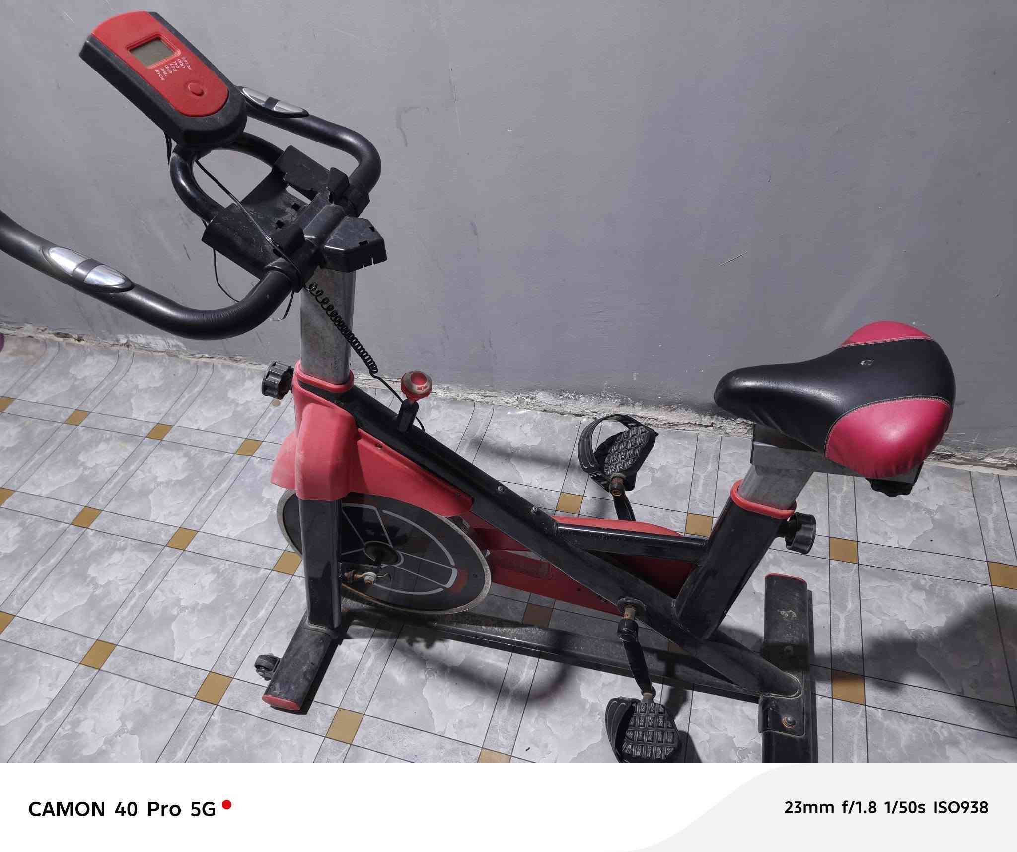 السلام عليكم بايسكل رياضي مستعمل للبيع العنوان الزبير الريسز  سعره 100 وبي مجال ***********
