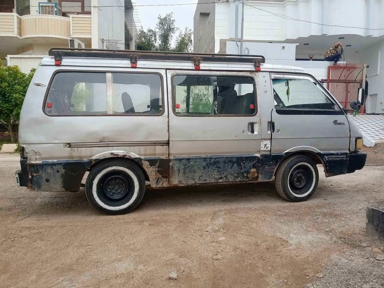 كيا بستا للبيع موديل 1994
راعيها ما اندلع المكان ديالى المقدادية 
***********
السعر 15وبيها مجال
