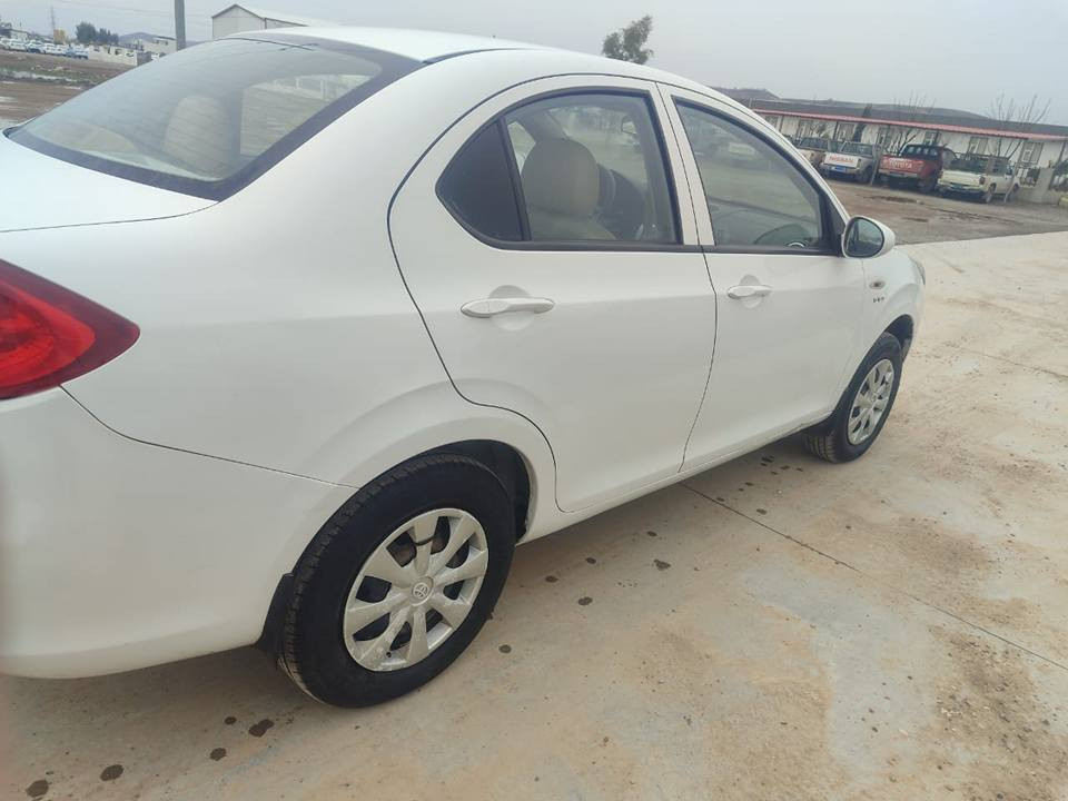 جاک مۆدێل 2012
بێ دەعم و لێدراو
 بێ بۆیاخ 
گێڕو مەکینە و تاقم پێش و دوای بە شەرت 
سەنەوی تا 2030 تازەیە کارتی بەنزینی هەیە 
مەکینە گەورەی زنجیرە 
ناوزەردە تەبریدی ساردو گەرم مەزبووت 
نرخی 48 گەڵاو معامەلە 
***********.        ***********
