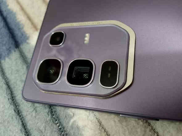 انفنكس نوت 50 برو بلس 5G
الجهاز جديد بمعنى الكلمه ولا غلطه ولون مميز 
ملحقات كامله 
السعر 375 الف قفل الشراي يدخل خاص 
*********** واتساب
