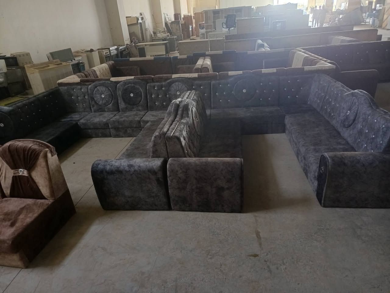 ديوانات للبيع جديد ومستعمل كلمن وسعره خاص 

العنوان / الخالص عرب شوكه مقابيل محطة جوهرة الفؤاد 

 للستفسار الهاتف + واتساب  
‏‪***********‬‏
