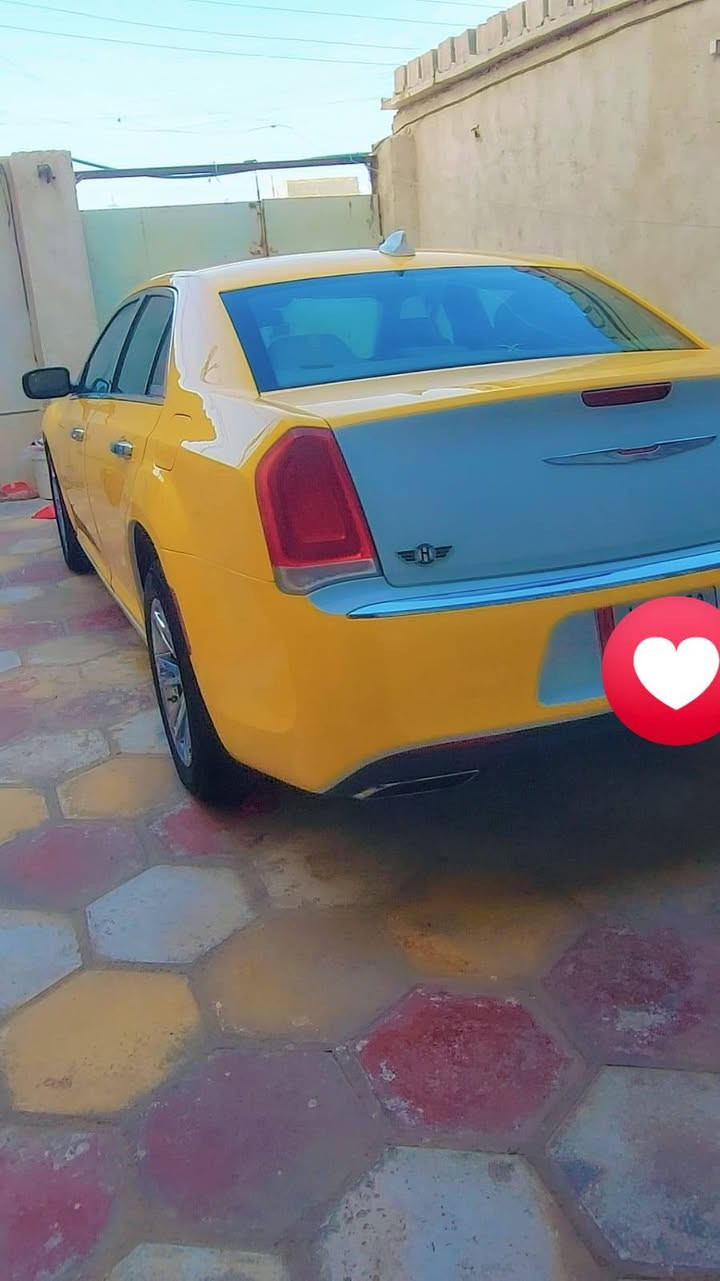 اوباما 2018اصل 2015 رقم مثنى سياره مكفوله حته الدعاميات بيه دحجه بصيطه كد شبر جوه القبق البنزين وعندي صورته قبل لااعمره بصيطه كلش  سياره جاهزه سياره منضومه غاز ايطاليه حداديه جاهزه محرك كير اكسن مكفول السعر 190وبيه مجال قليل العنوان الشطره/***********
