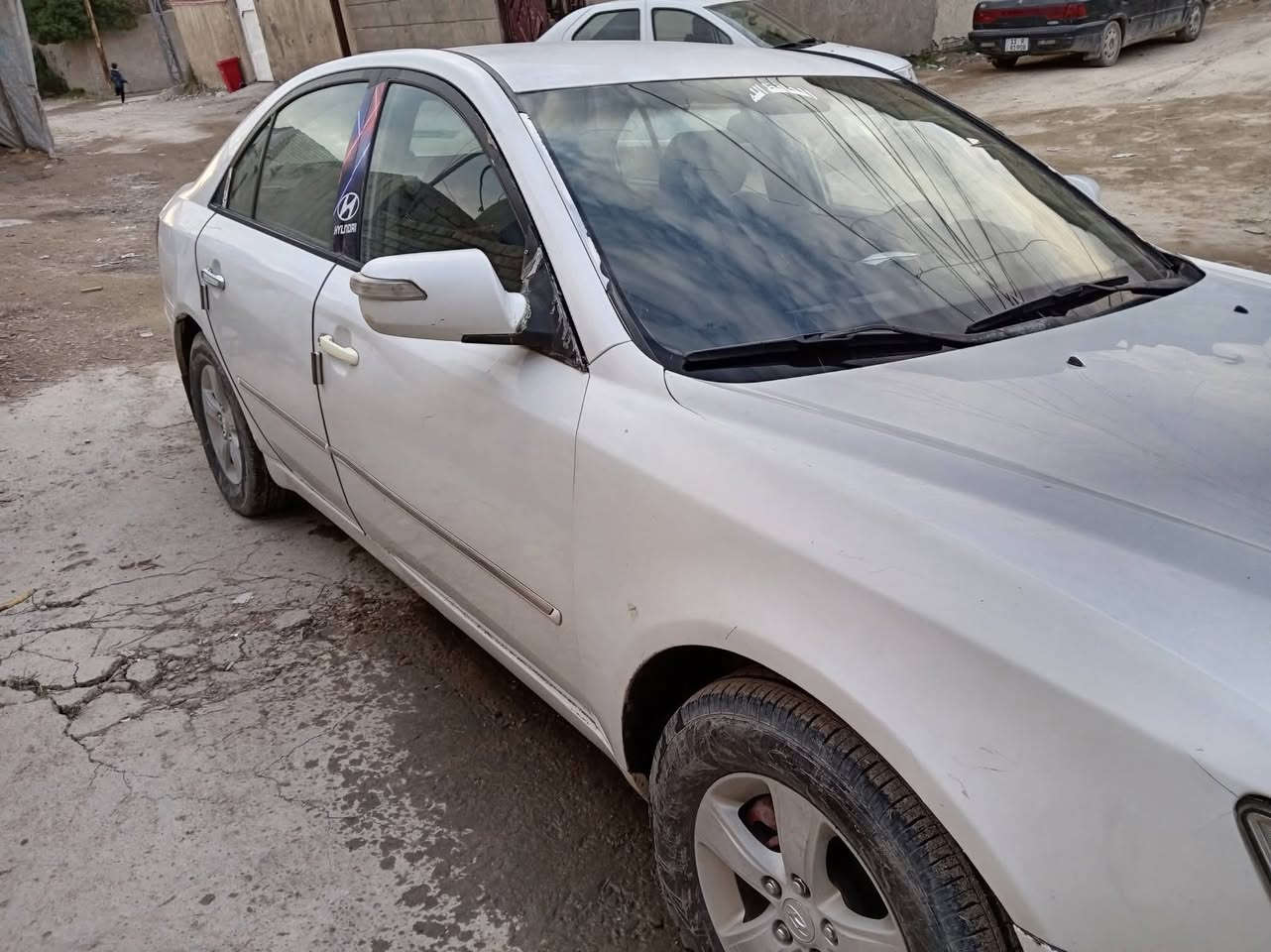 السلام عليكم للبيع سوناتا ٢٠٠٩ وارد خيلجي محرك ٢٤٠٠ بيهة صبغ حزام وجاملغ جهة قبق البانزين معمر نفسة وبيه ملاحضات بسيطة جدآ  للعلم الصبغ جمالية بدون دواخل نقص تبريد فقط كير مكينة مال حاوية صدر خلفي امامي جديد زوج تاير امامي جديد رقم كربلاء مشروع وطني تحويل ثاني السعر ٩٥ وبيه مجال بسيط ‏‪***********‬‏ متواجد وتساب ومفتوح أربعه وعشرين ساعه
