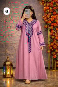 ملابس أطفال • ألوان ومقاسات • ٦-٧ سنوات