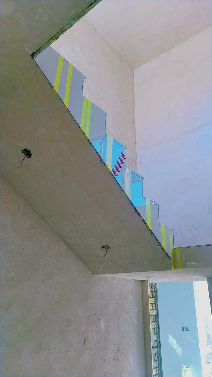 جانب الدرج بدقه فول الفول
عمار الكعبي ***********
