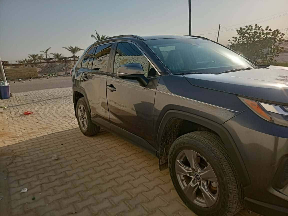 راف فور موديل ٢٤ هايبرد السياره مكفوله من الصبغ بجم كبس بيها شويه ضرر باب الصندوق فتحه بصمه صندوق كهرباء مواصفاتها xle ماشيه ٣٤ الف السعر ٢٤٥ للاستفسار ***********
