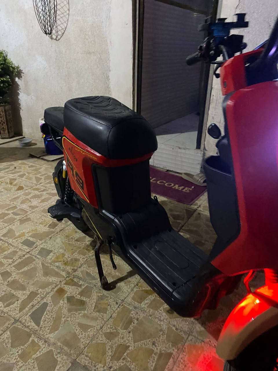 دراجه شحن R9 للبيع ب ٣٥٠ مكاني المعقل *********** واتساب
