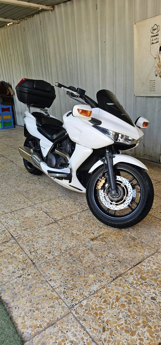 السلام عليكم دراجه HONDA DN_01 للبيع للاستفسار *********** عنوان بغداد البياع
