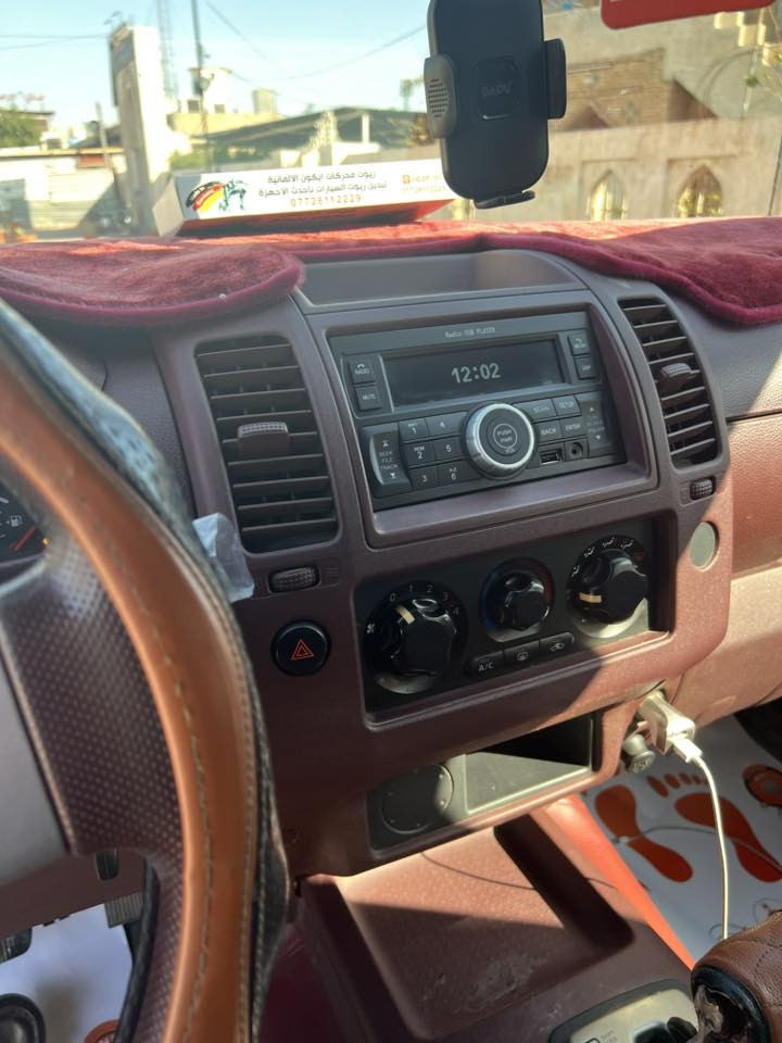 بيك أب نيفارا موديل 2015 رقم أربيل سنويه مجدد 2030 كفاله عامه محرك بلادي مفتوح تبريد تدفئه تخم اطارات اندنوسي جديد ماشيه 119 الف كم. سعر 155 ورقه. ***********. بغداد شارع فلسطين
