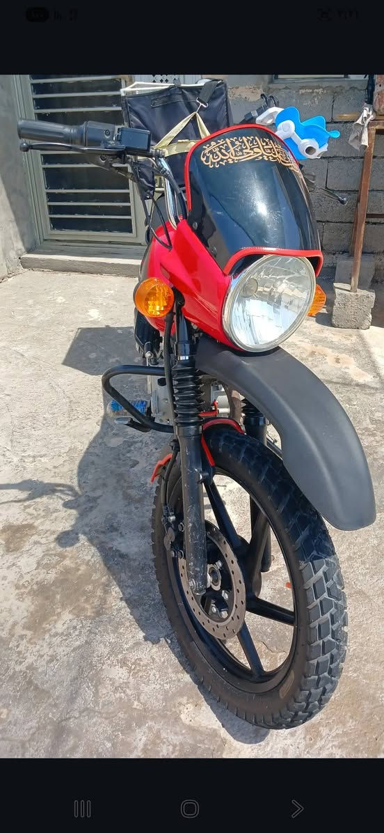 سلام عليكم بوكسر للبيع موديل22 اوراق استنساخ ١٣٠٠ وبيها مجال  الدراجه نضيفه ومابيها نقص مكاني الدوره ***********
