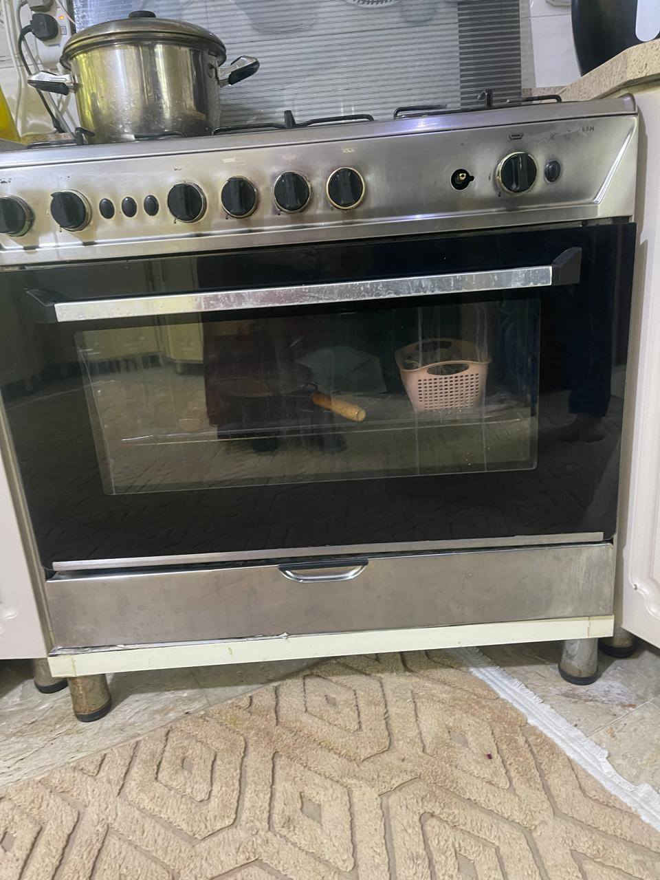 طباخ نضيف للبيع 
المكان بغداد 
للتواصل ***********
