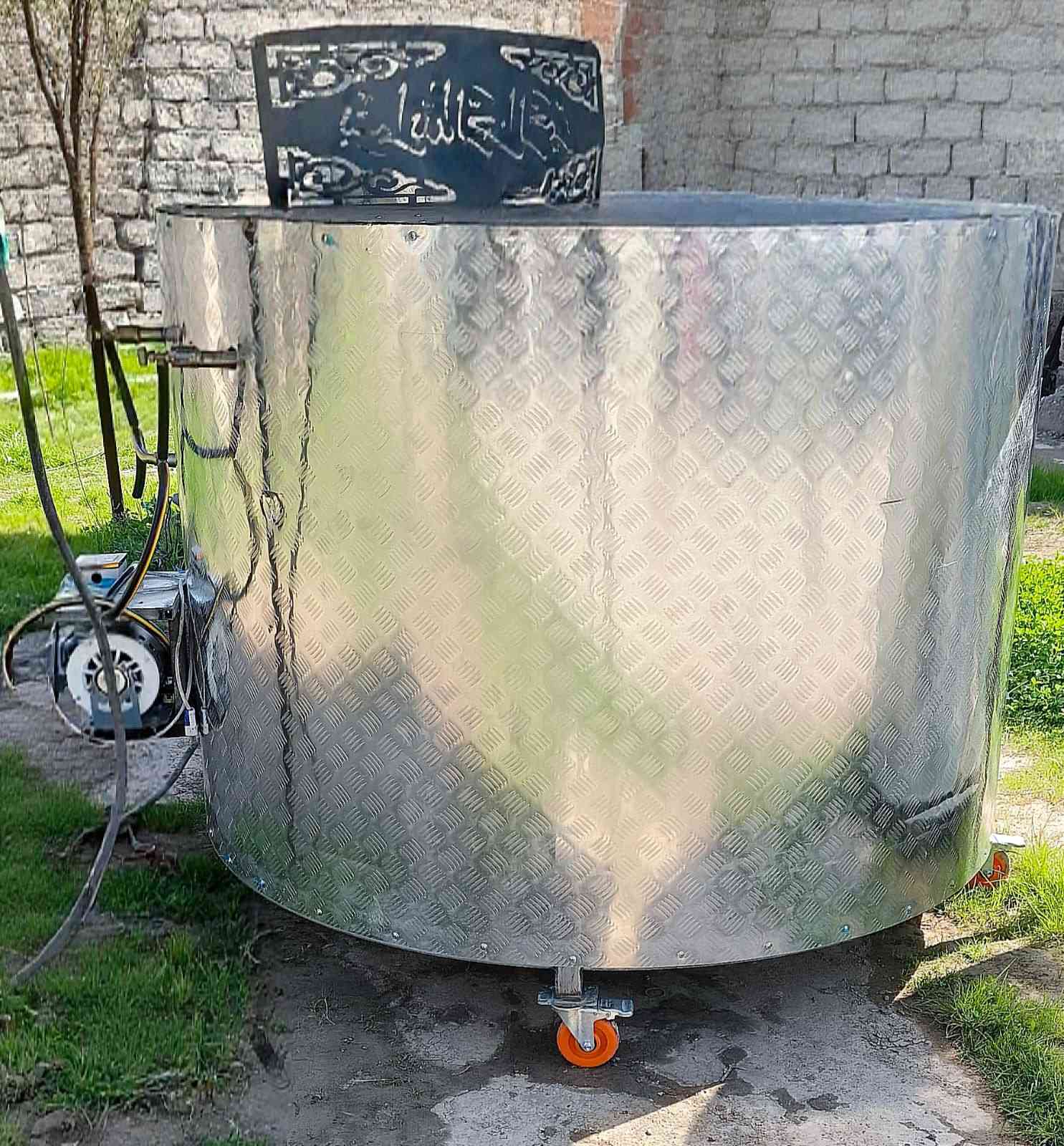 سلام عليكم مكلف بل نشر فرن كهربائي للبيع سعر 12 ورقه رقم صاحب الفرن ***********
