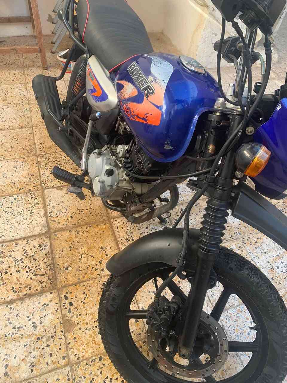 السلام عليكم بوكسر 23 
كهربائيات كامله 
مكينه خرسه اوراق تالفه 
بياع شرطه الخامسه 
900 بيهه مجال بسيط 
*********** 
مكلف بل نشر
